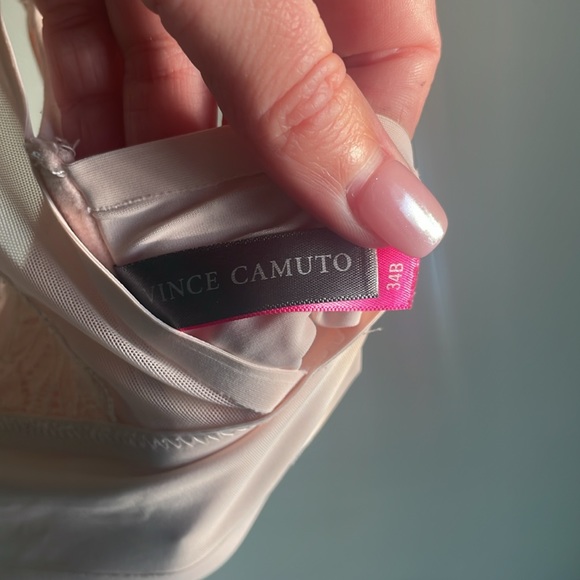 VINCE CAMUTO || Bralette Size 34B - Picture 6 of 8
